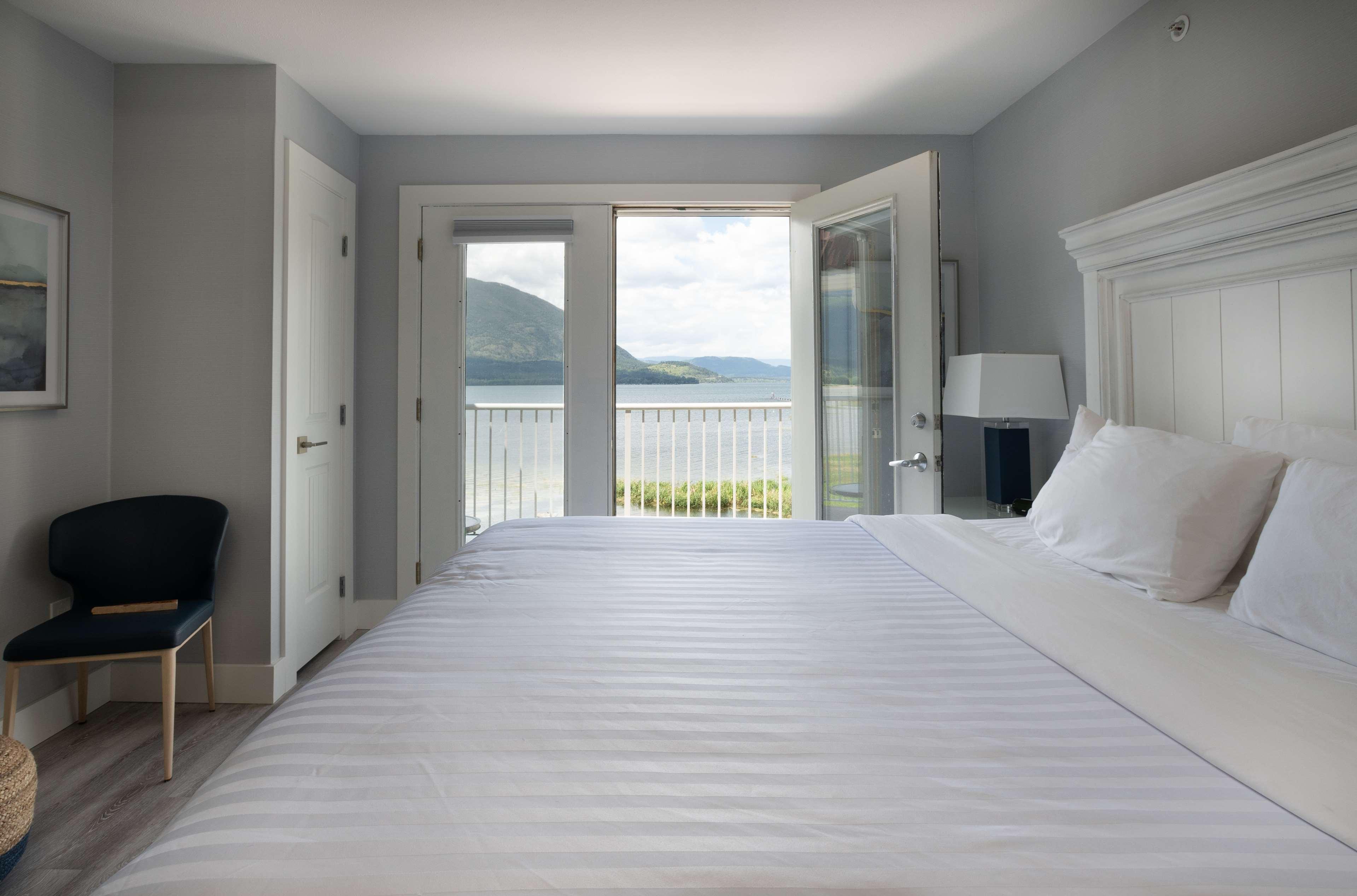 Prestige Harbourfront Resort; BW Premier Collection Salmon Arm Exterior foto